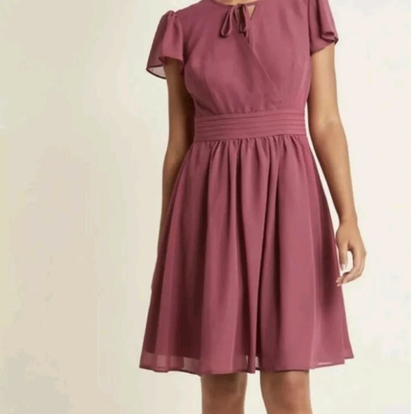 Modcloth Surplice A-Line Flutter Sleeves Dress - Picture 4 of 11